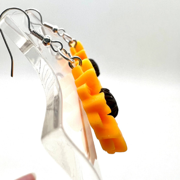 Sun Flower Earrings - Daisy Earrings - Spring Earrings - Summer Earrings - Picture 3 of 7